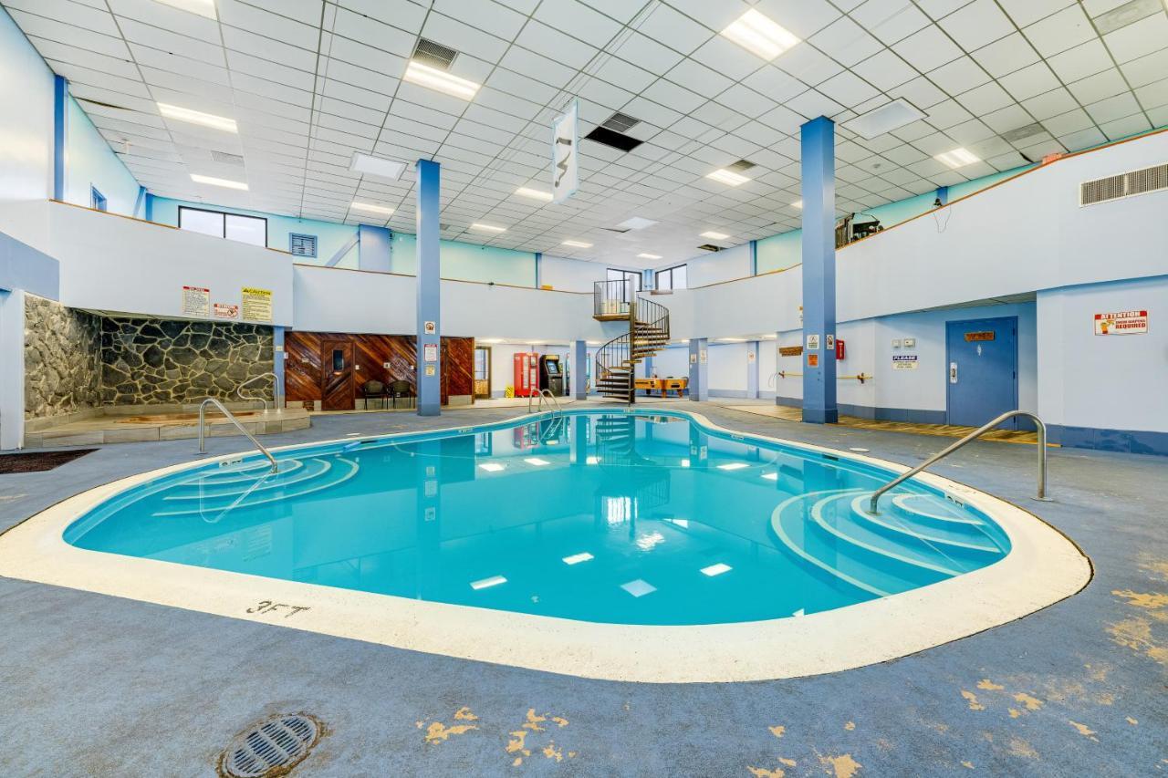 Pinnacle Beech Mountain Room photo