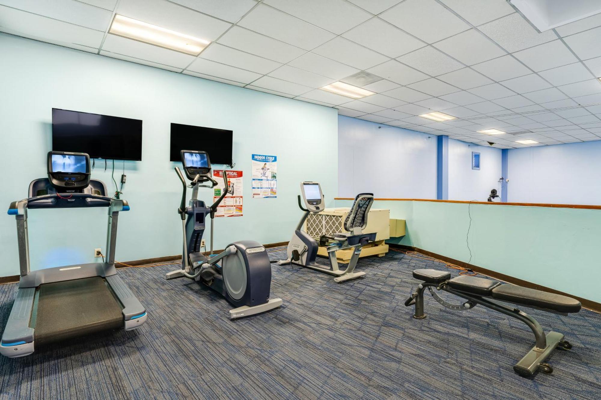 Pinnacle Beech Mountain Room photo
