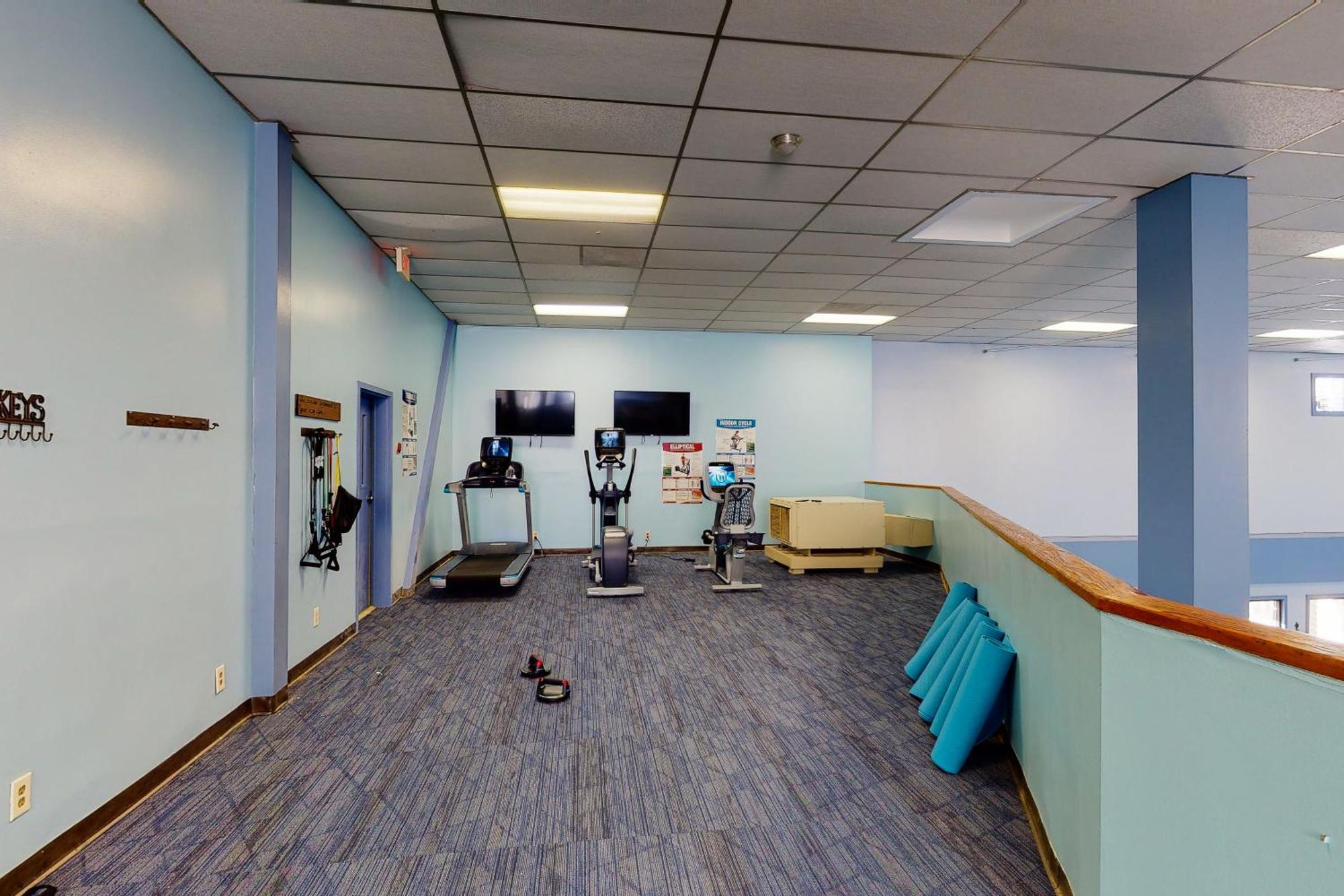Pinnacle Beech Mountain Room photo